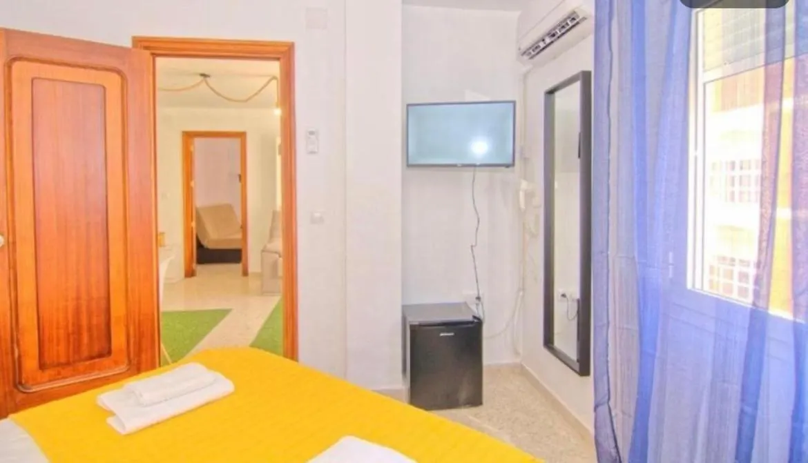 Habitación en casa particular Guest House Mota Málaga